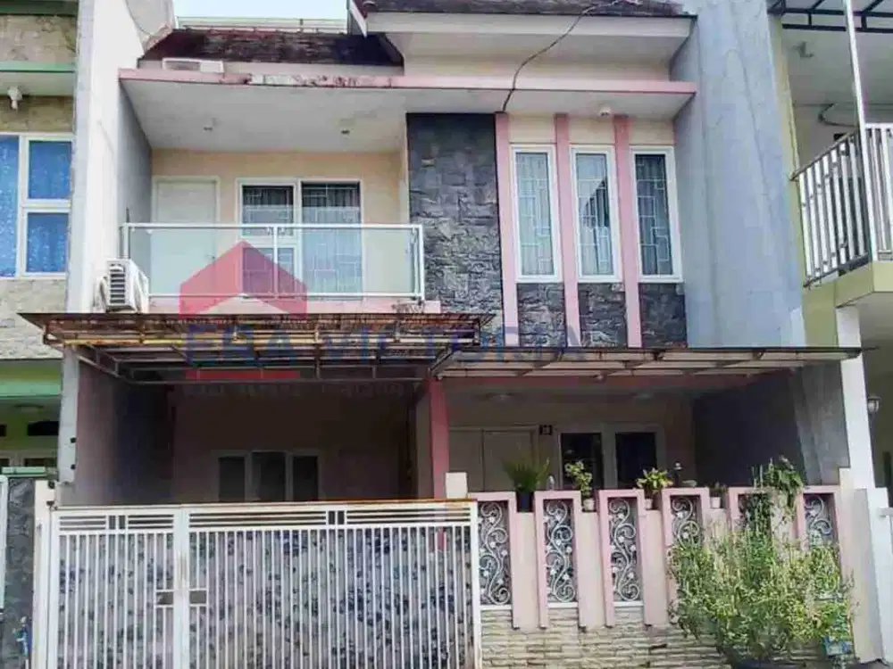 Dijual rumah minimalis 2.5 lantai dekat Superindo dan Puri Bunda