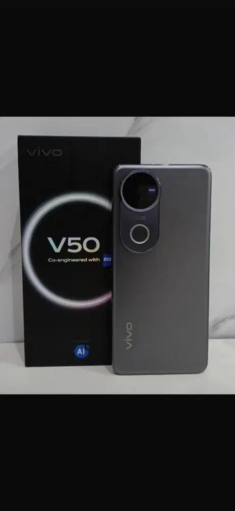 Vivo V50 5G 12/512 GRS 07/2026 like new full original
