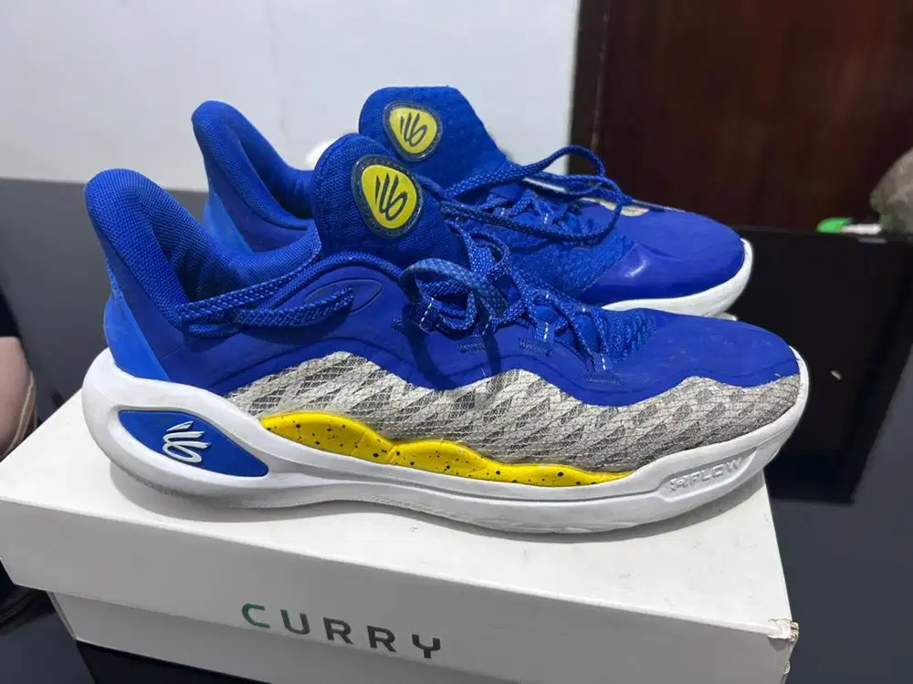 Sepatu basket Under Armour Curry 11 Dub size 11 US / 45 100% original