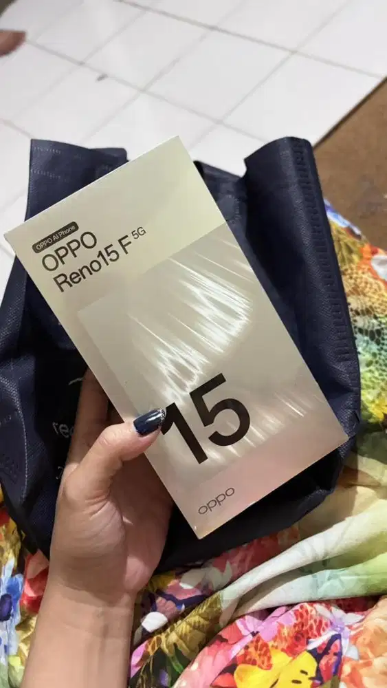 OPPO Reno15 F 5G (8GB/256GB) warna PINK