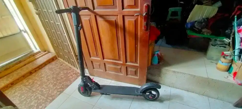 Scooter listrik bekas