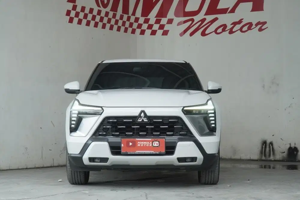 Mitsubishi XForce 1.5 Ultimate AT 2023 Putih