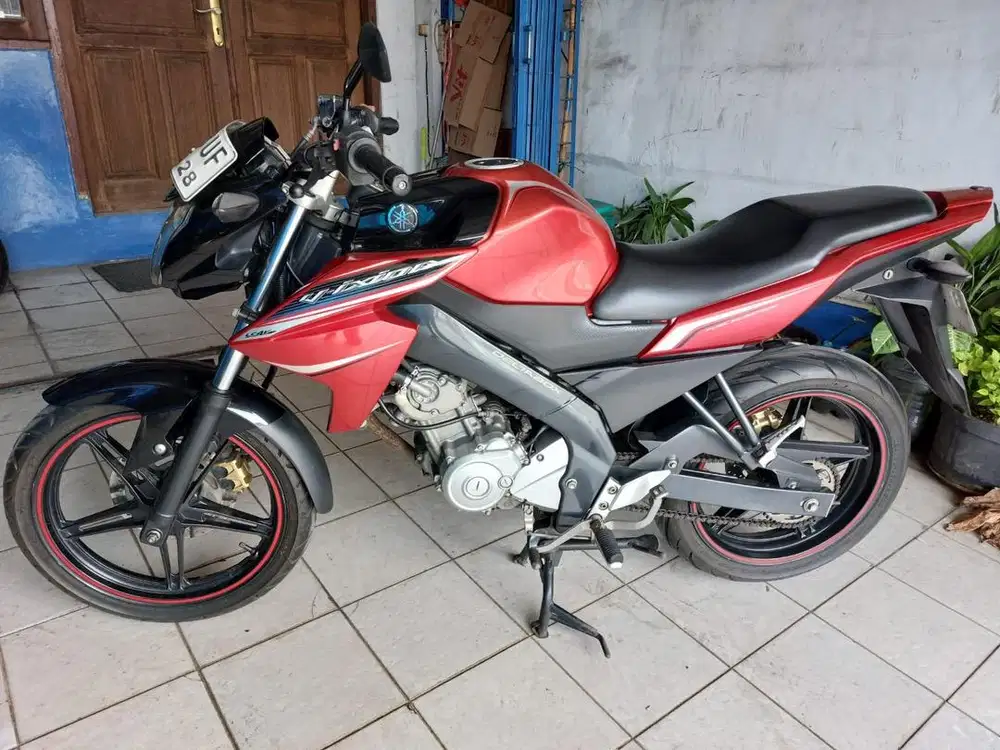 Yamaha Vixion Merah 2013