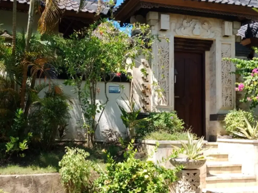VILLA TROPICAL 2 LANTAI DI MELASTI UNGASAN BADUNG