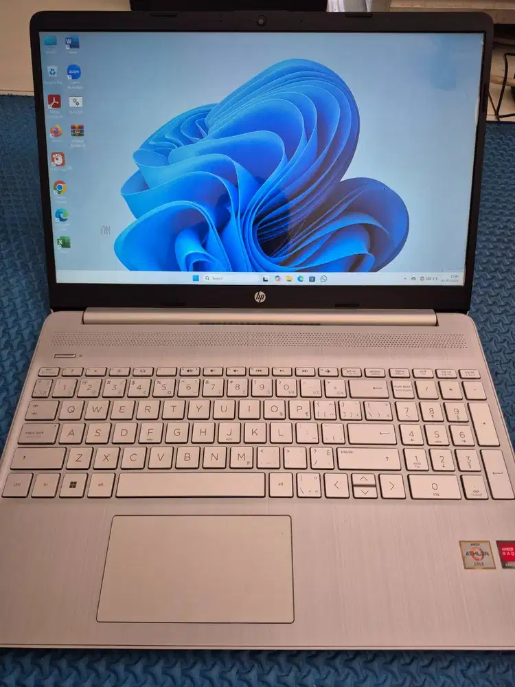 LAPTOP HP 15 ef1033ca