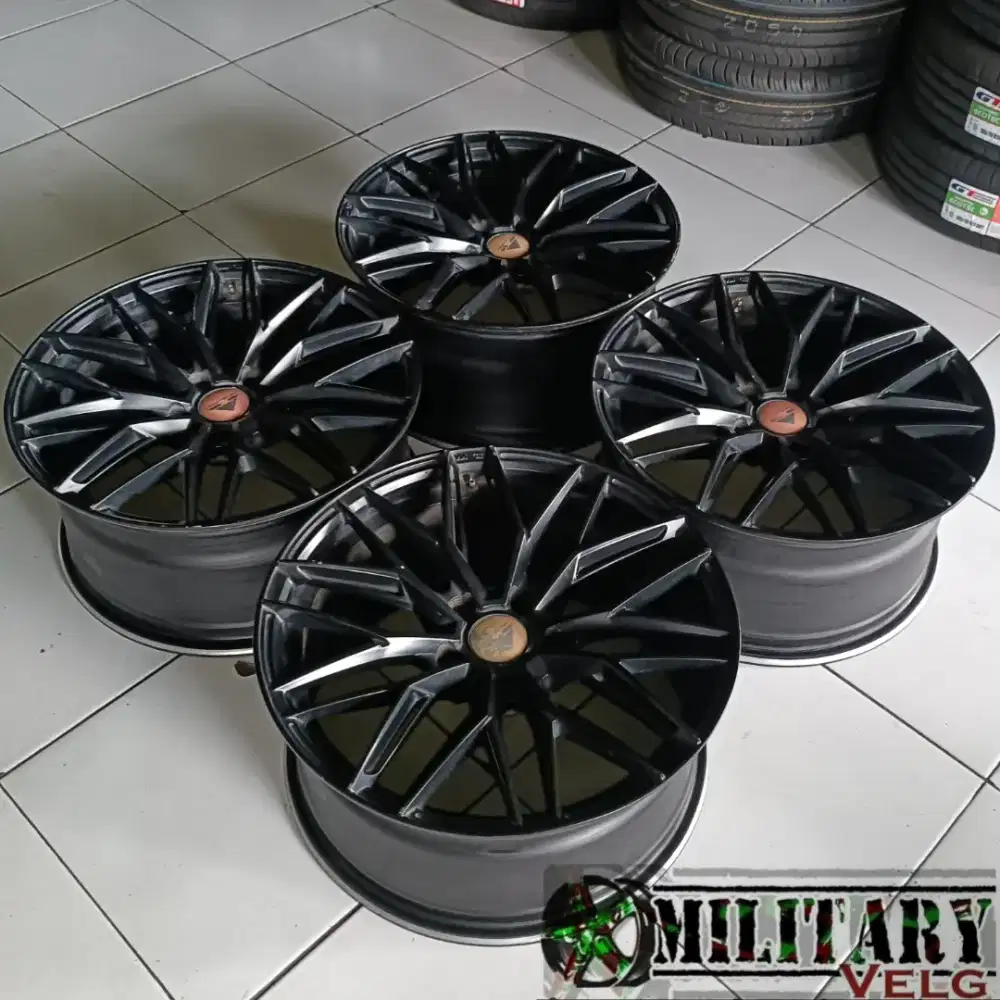 Vorsteiner R18 Blackglossy