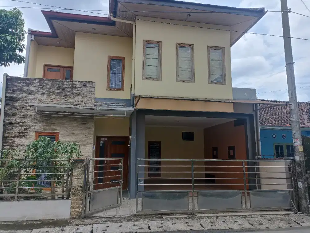 Rumah disewakan bisa buat tempat tinggal atau kantor