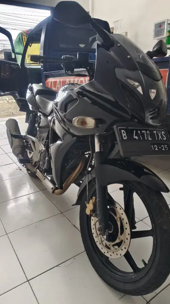 Bajaj pulsar 220 original