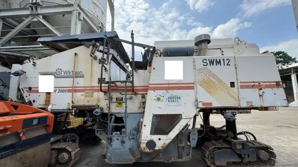 Cold Milling wirtgen W2000 tahun 2006