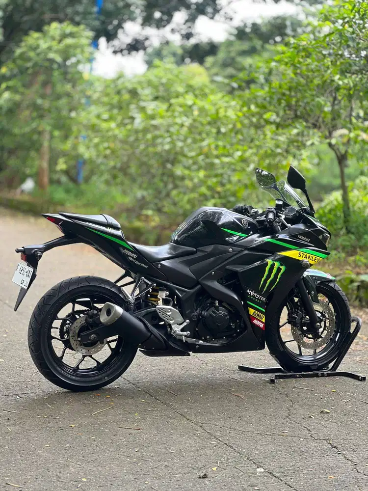 KM LOW! YAMAHA R25 V1 HITAM MONSTER 2015 PAJAK PANJANG SIAP GASPOL