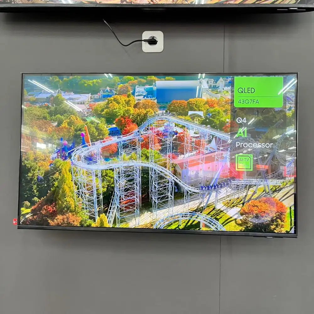 SAMSUNG 4K QLED SMART TV 43 INCH