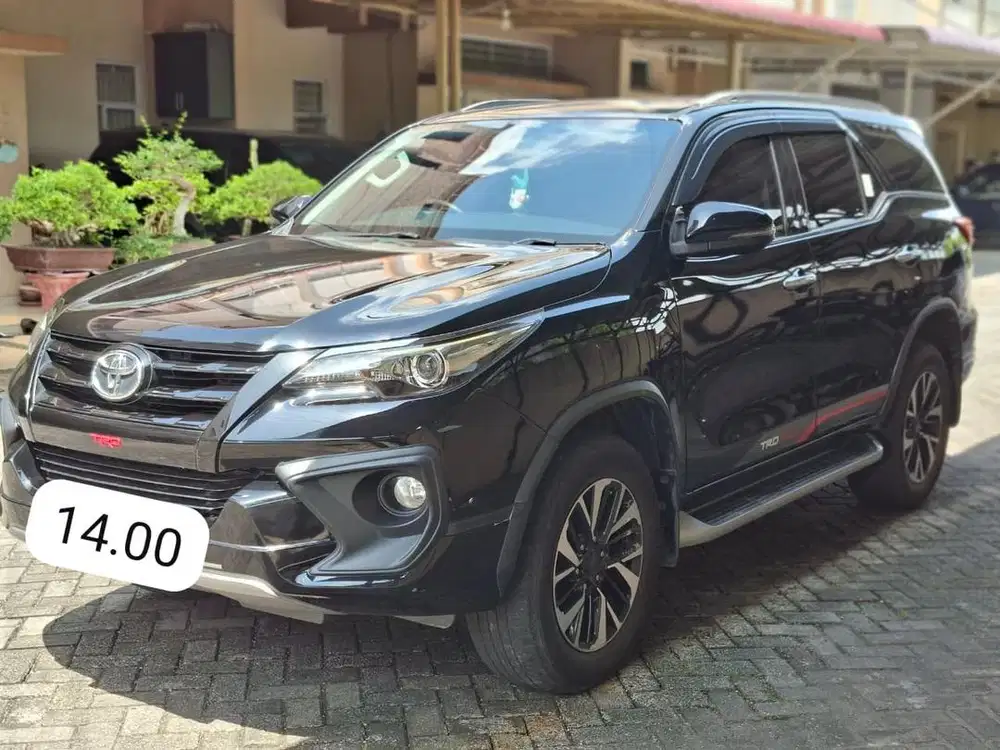 Fortuner VRZ TRD 2018 Diesel – Tangan Pertama, Full Orisinil