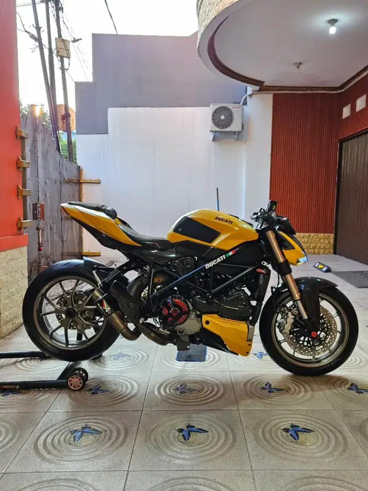 Ducati Streetfighter LOW KM & MODIF HEDON!