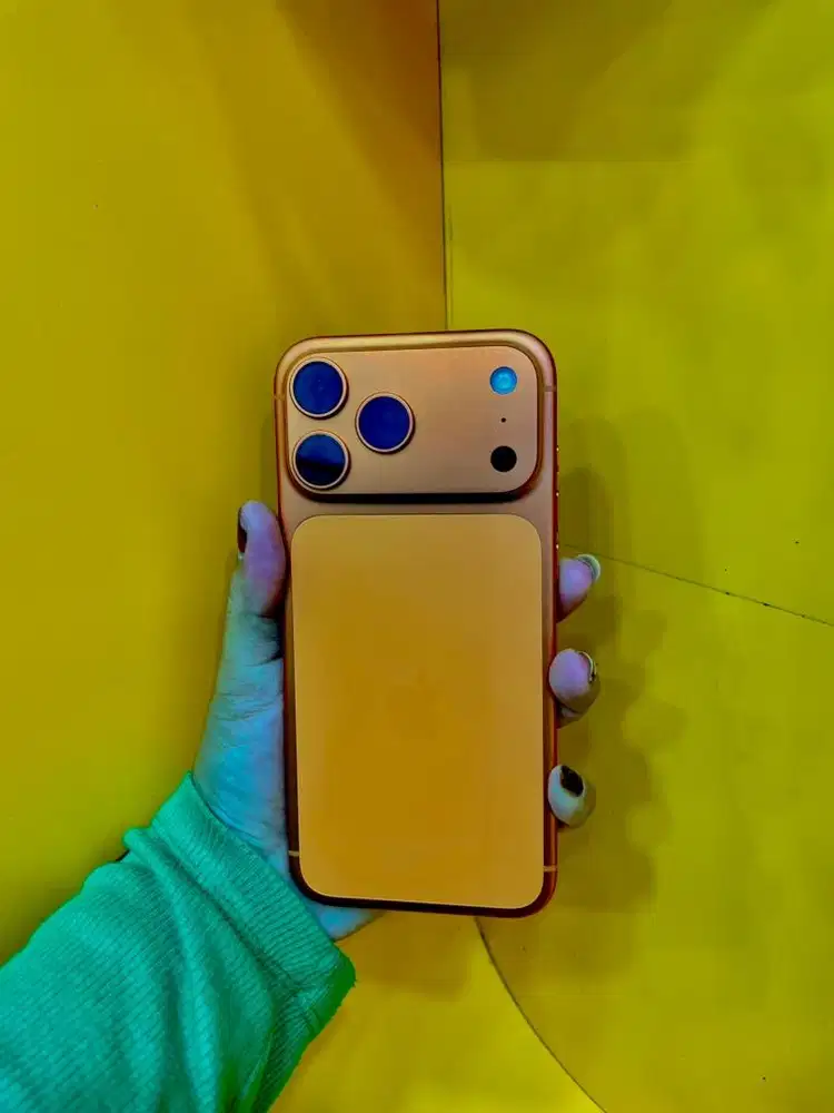 iphone 17promax 256 ex iBox