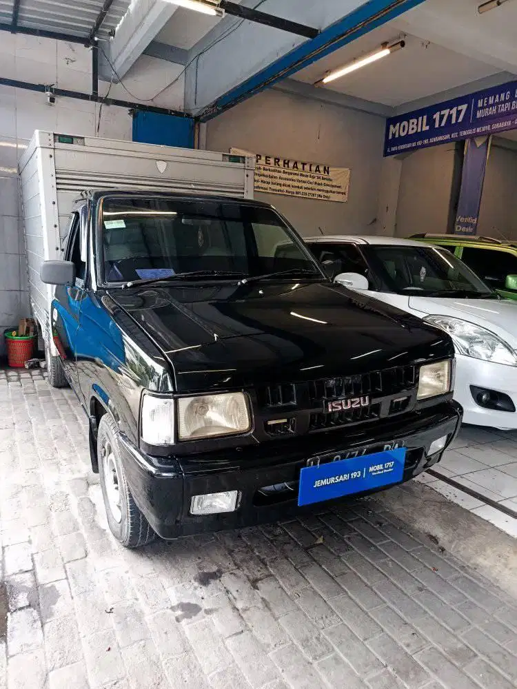 ISUZU 2012 PANTHER BOX 2.5 MT HITAM SOLAR
JL.RAYA JEMURSARI MOBIL 1717
