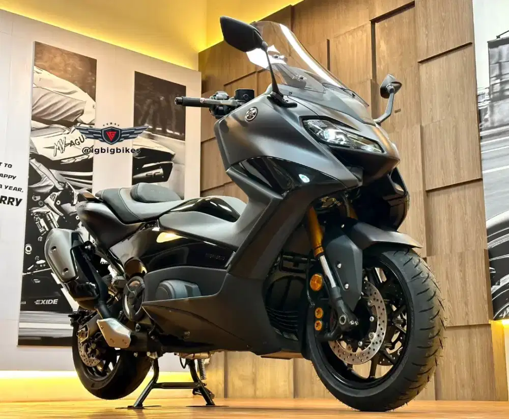 Yamaha Tmax 560 Techmax Tipe tertinggi
