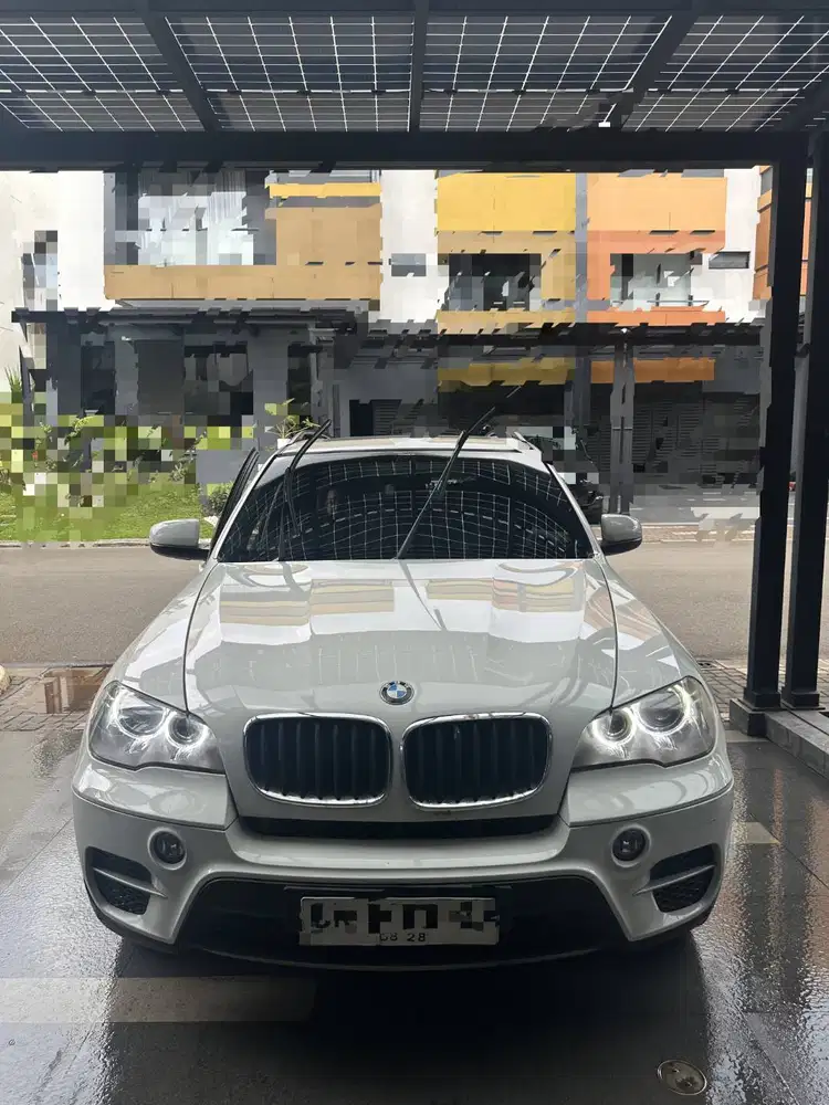 Jual BMW X5 Tahun 2012 - Tanpa Kecelakaan, Kondisi Badan Baik