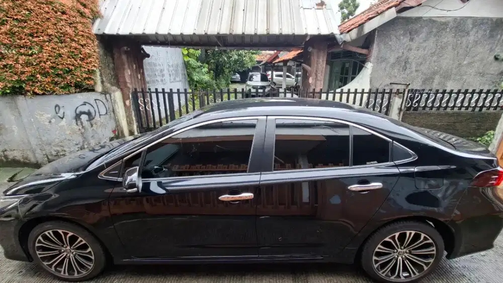 Altis 1.8 v 2023 istimewah mulus kaya mobil baru