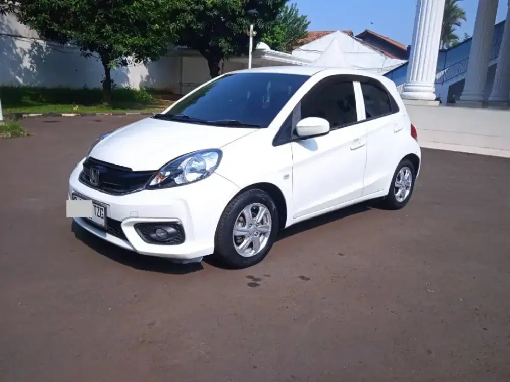Tdp 5 juta Honda Brio 1.2 E MT 2018 Putih