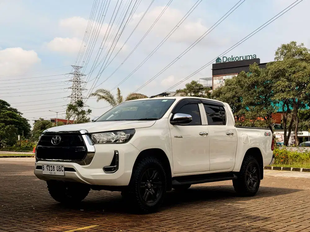 Toyota Hilux G 2021 4x4 MT