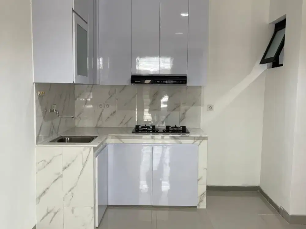 Disewakan Rmh Pik2 Cluster California, Uk.4,5X10m2, Semi Furnish