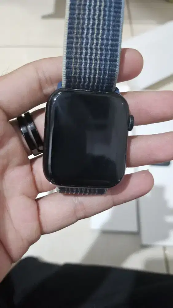Apple watch se 2nd gen 44mm / iwatch kondisi gree murah meriah