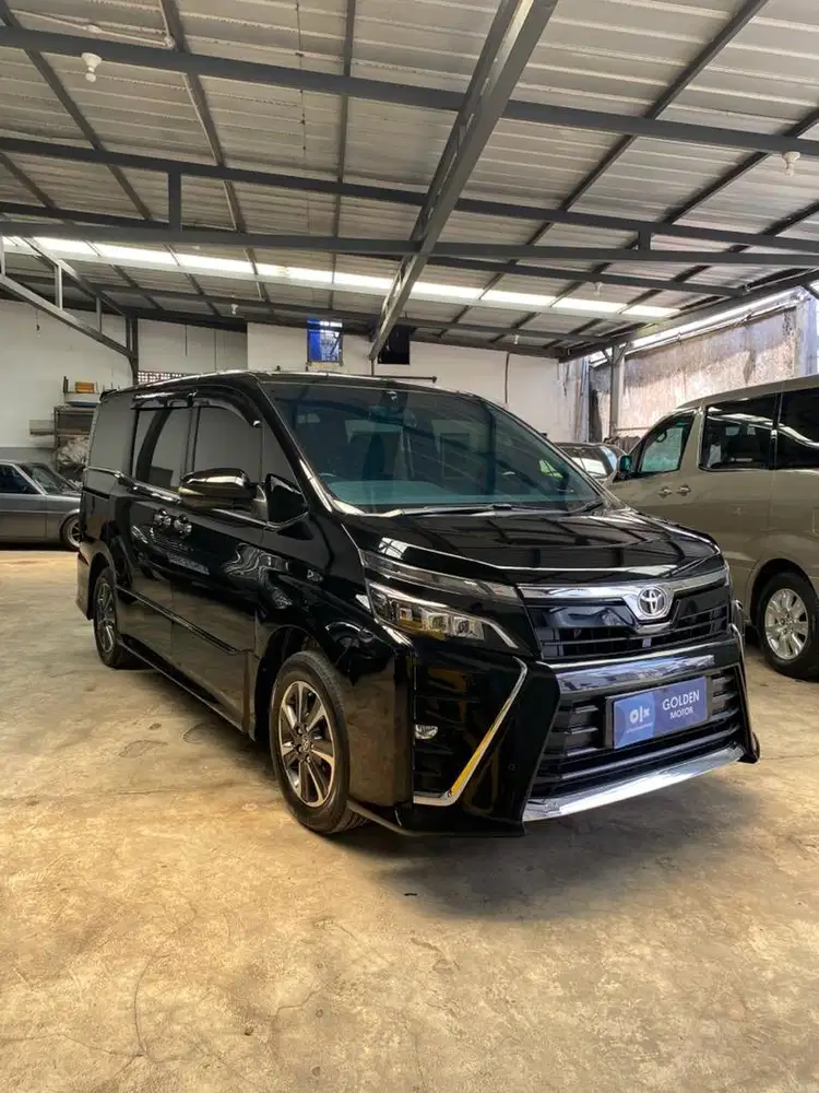 voxy low km 40.000 tahun 2020 tangan ke 2 full original