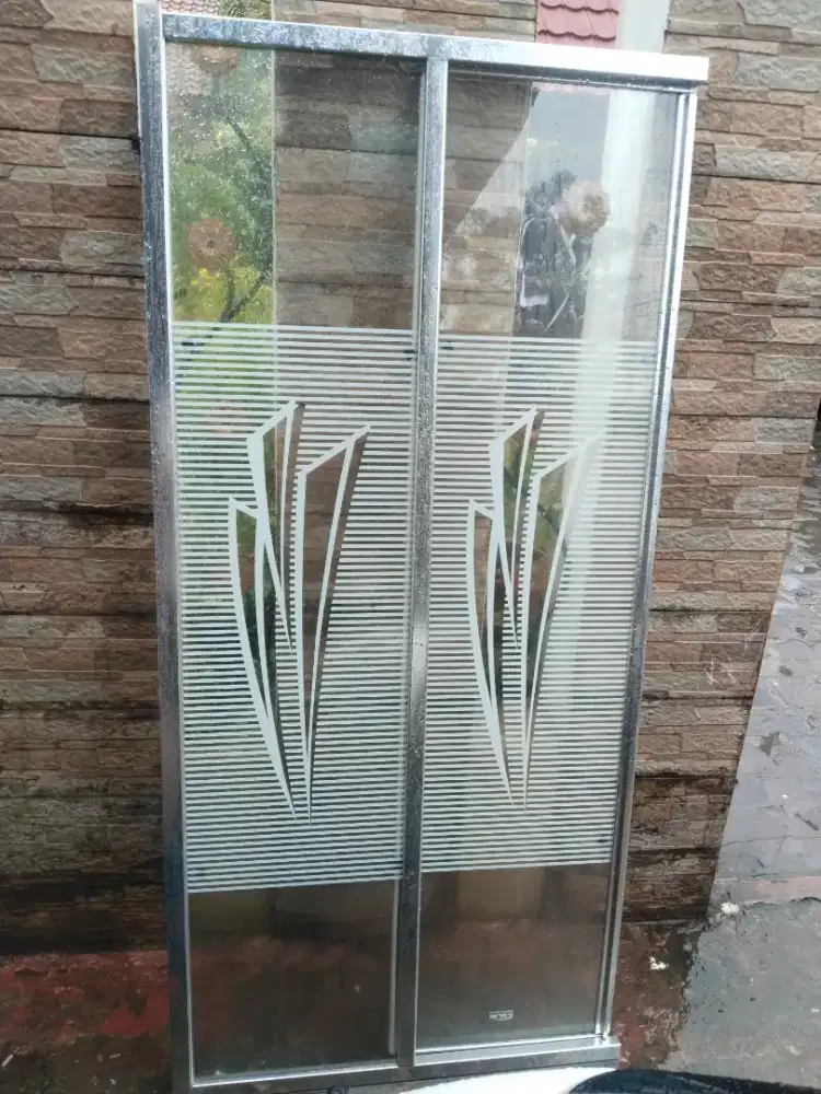 Slide door kamar mandi