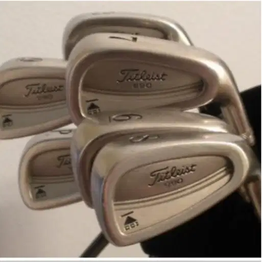 Titleist DCI 990 Iron set