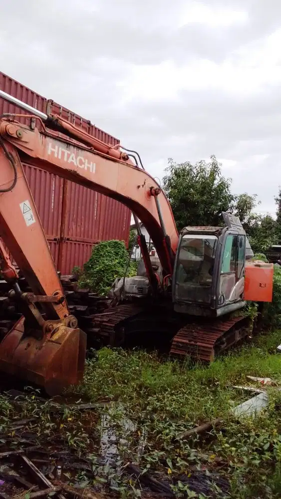 JUAL UNIT HITACHI EXCAVATOR ZX200-5G TAHUN 2017 - KONDISI AS IS