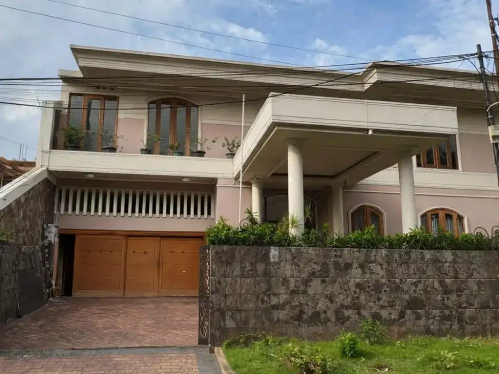 Dijual Rumah Mewah Bagus Swimming pool Jl Metro Alam Pondok Indah Jakarta Selatan