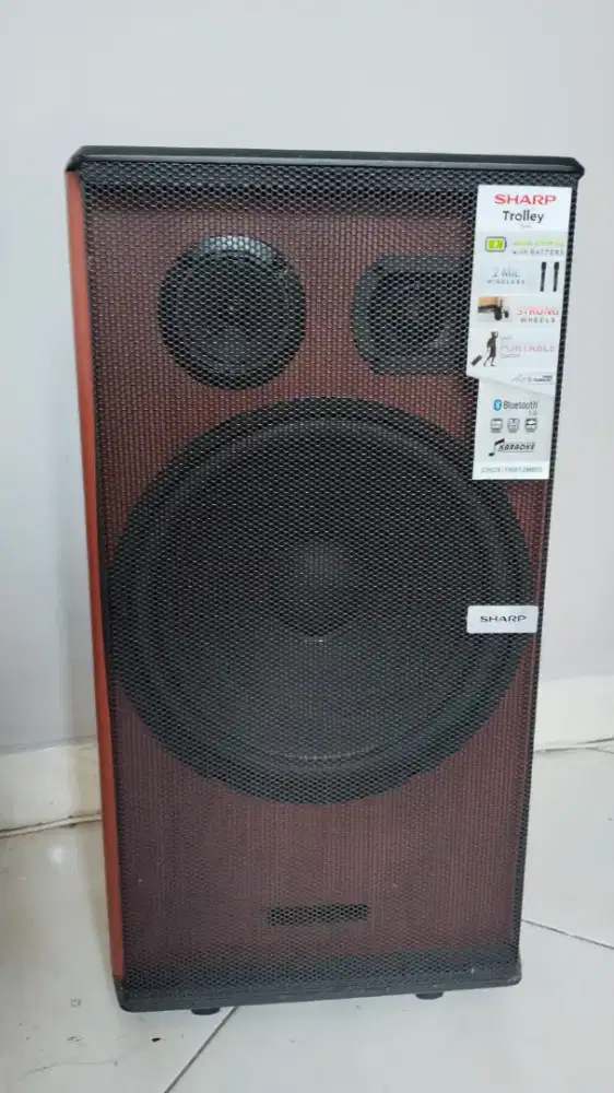 Speaker trolley Sharp Good condition jarang dipakai
