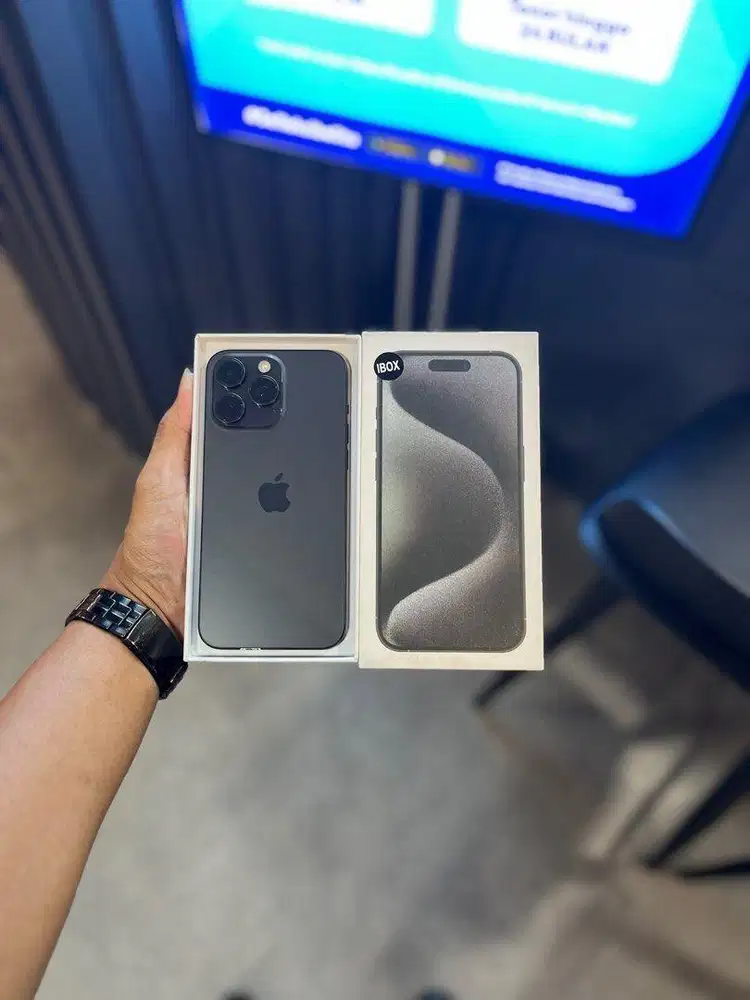 iPhone 15 Promax 256 Gb Black Titanium Ex iBox