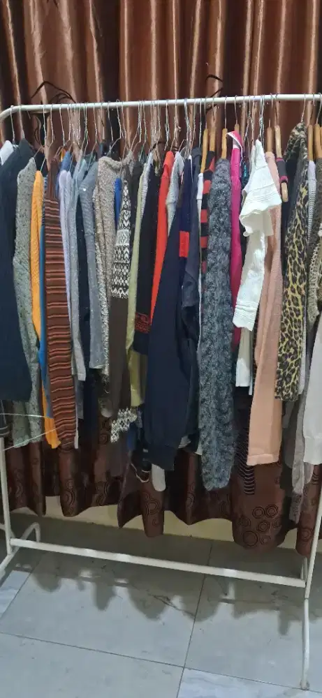 Jual borongan baju sisa jualan