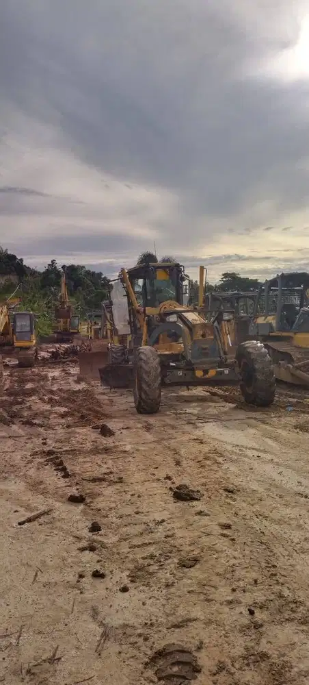 JUAL UNIT CATERPILLAR MOTOR GRADER 120K TAHUN 2018 - KONDISI AS IS