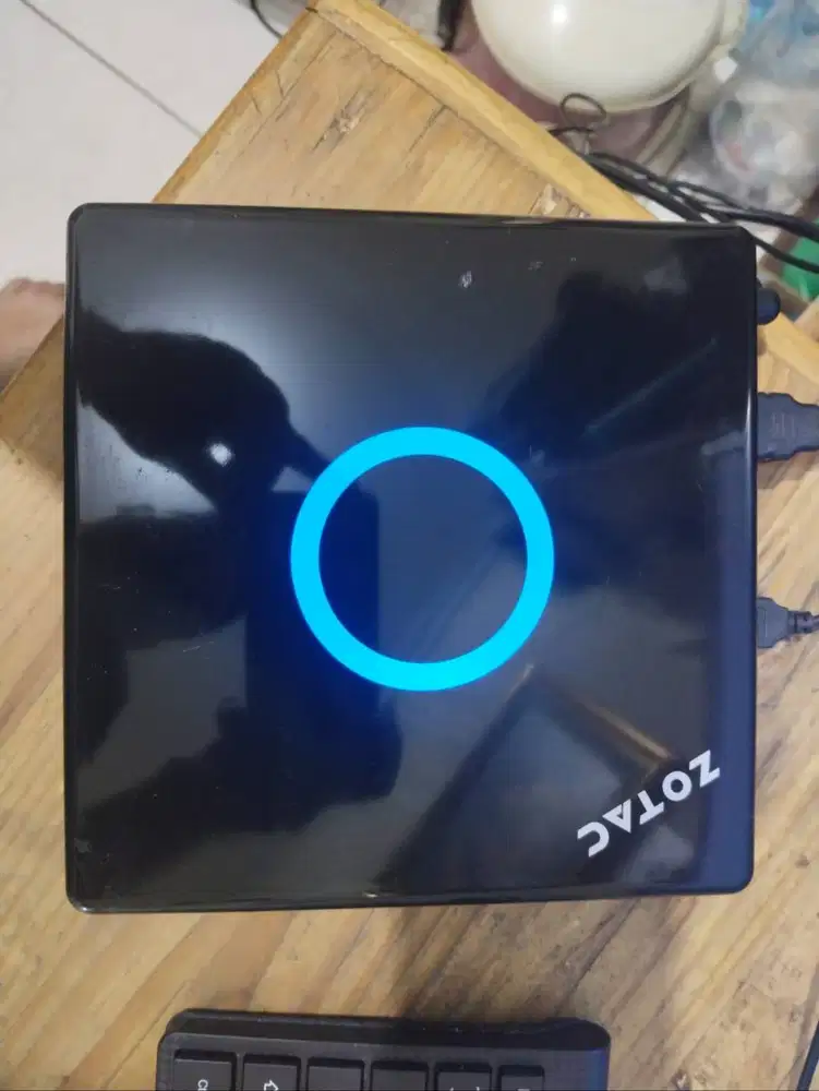 Mini PC Zotac intel Atom D525 Ram 4 GB HDD 500 GB Nvidia Ion 512 GB