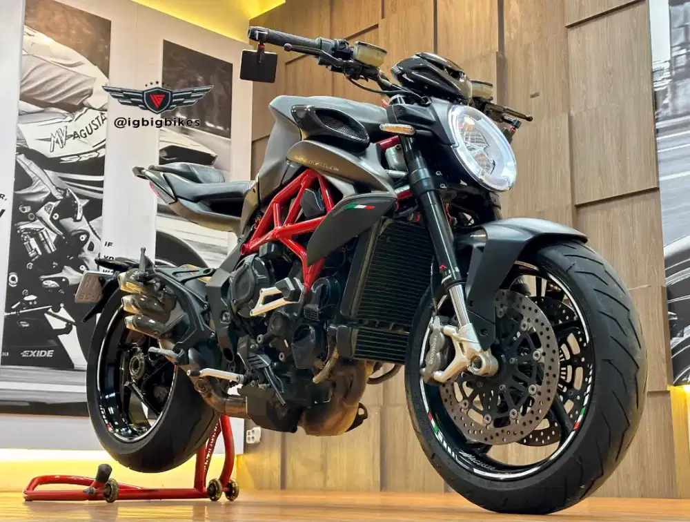 MV agusta Brutale 800