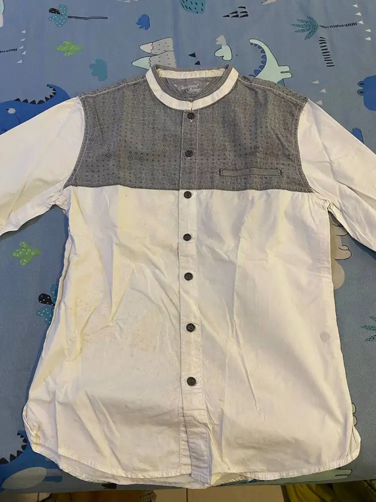 BAJU KOKO LENGAN PANJANG PUTIH ABU ABU CARDINAL JEANS UKURAN S REMAJA