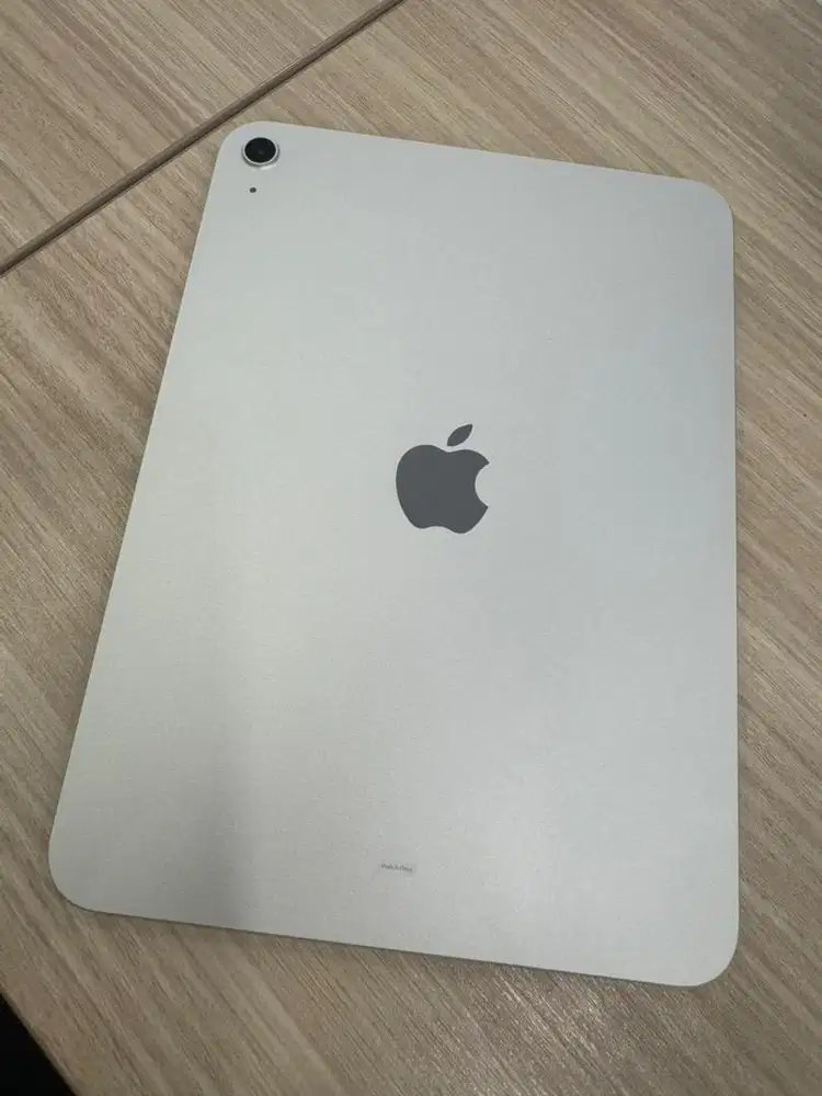 JUAL Apple iPad 11-inch (A16) WiFi 128GB SILVER iBox