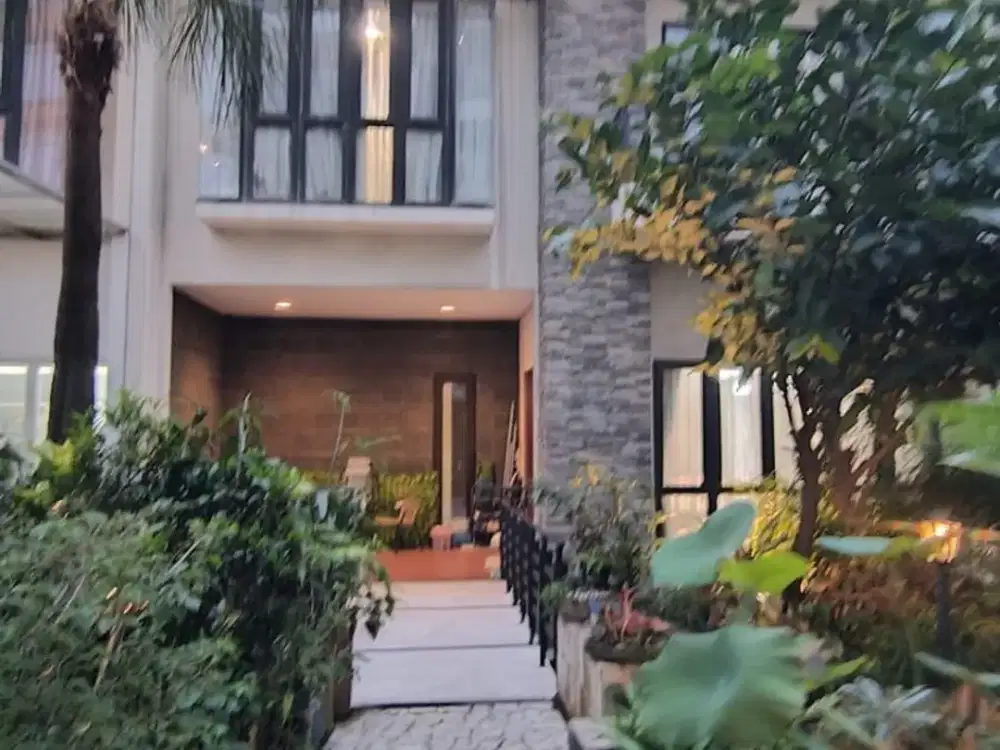 UKU 9X17 DIJUAL HRG MENARIK RUMAH TOWNHOUSE SPRINGHILL KEMAYORAN RAPI 4 LANTAI DAN SIAP HUNI JRG ADA