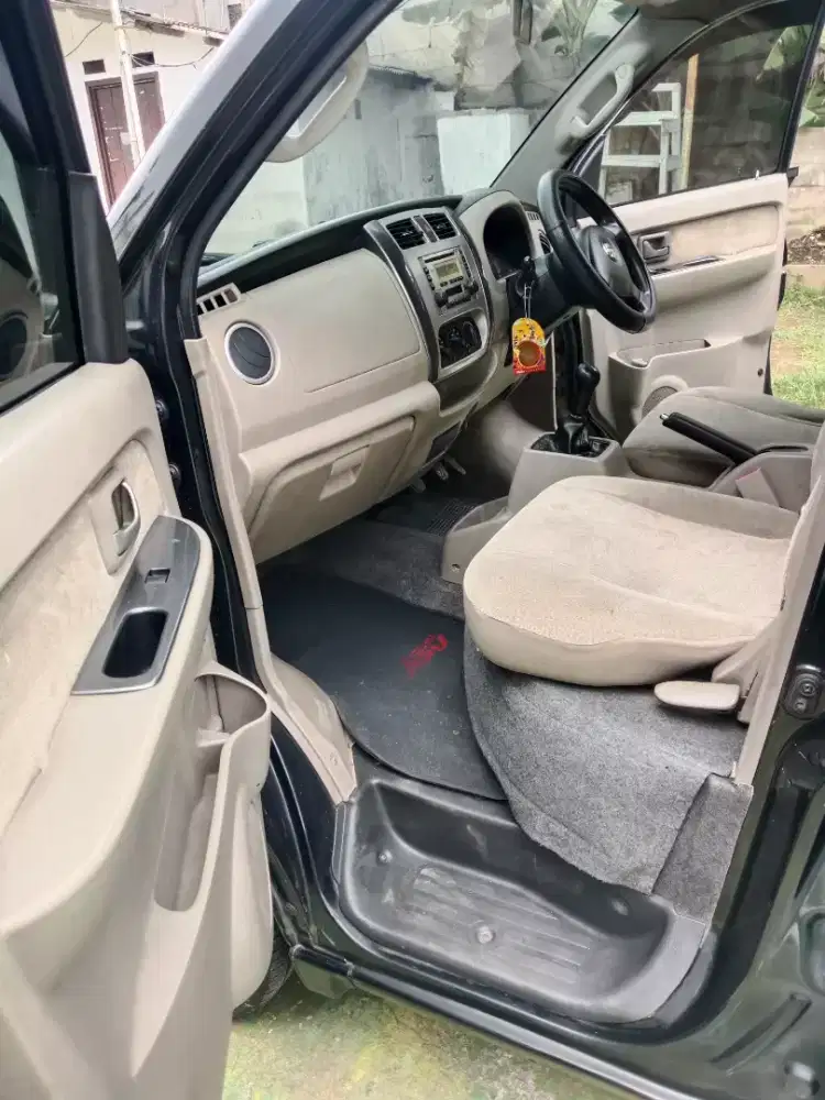 Suzuki APV Arena 2010 Bensin