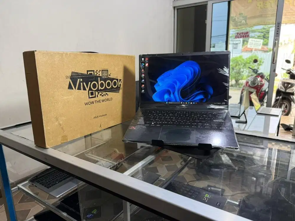 RYZEN 5 7520U RAM 16 GB SSD 512 GB FULSET GARANSI