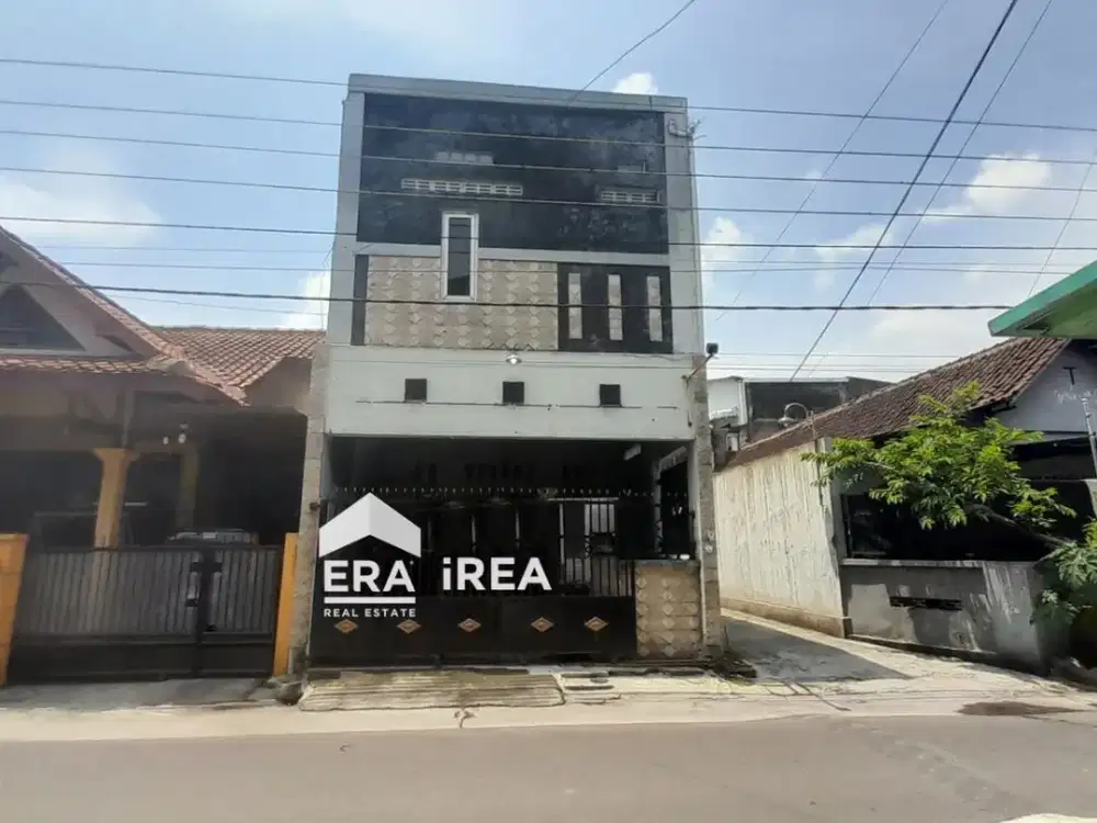 RUMAH 2 LANTAI DIJUAL DI SOLO DEKAT LUWES GENTAN, STIE SURAKARTA