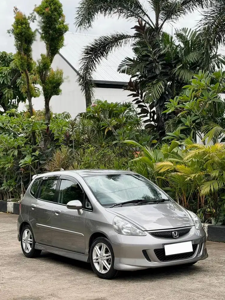 {Cash} Honda Jazz 1.5 Vtec A/T 2007 (Facelift)