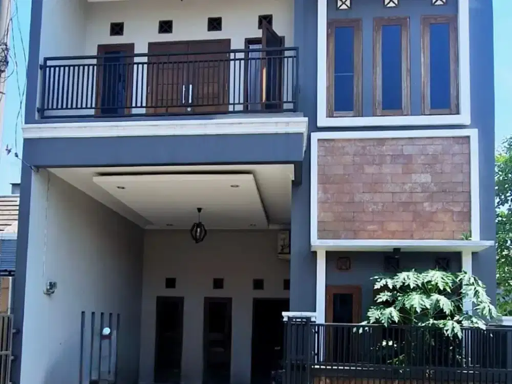 Rumah 2 Lantai 15 menit ke Gerbang Tol Cimanggis Bebas Banjir J-39369