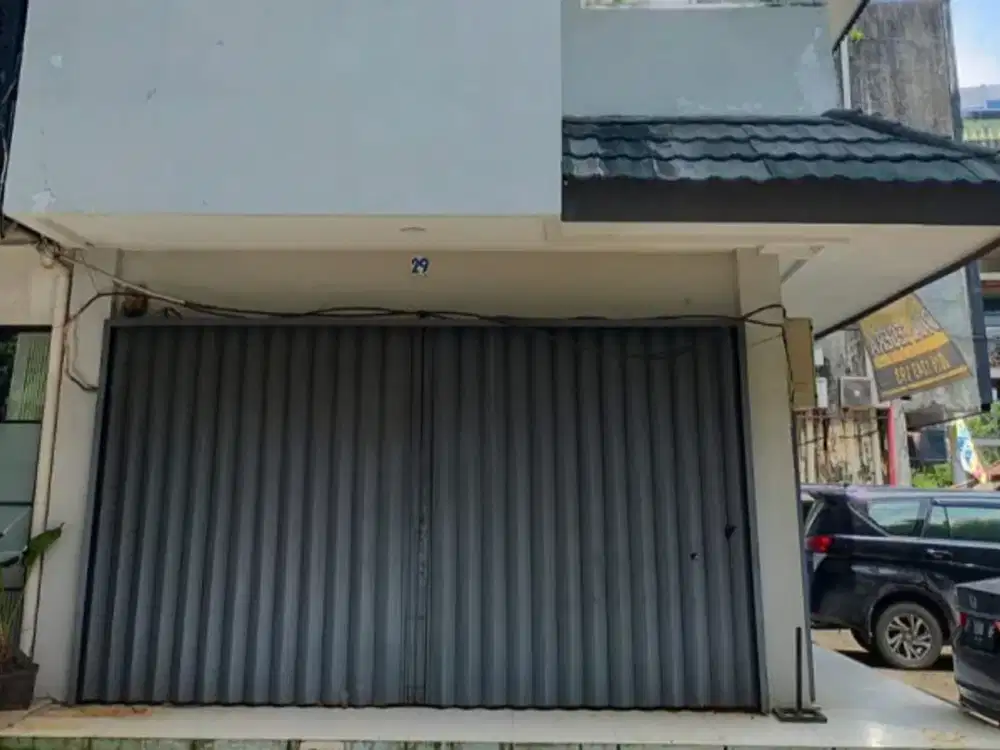 Kebayoran Baru Ruko Hook 3,5 Lantai
