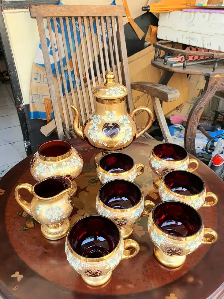 Kristal boro merah bohemia