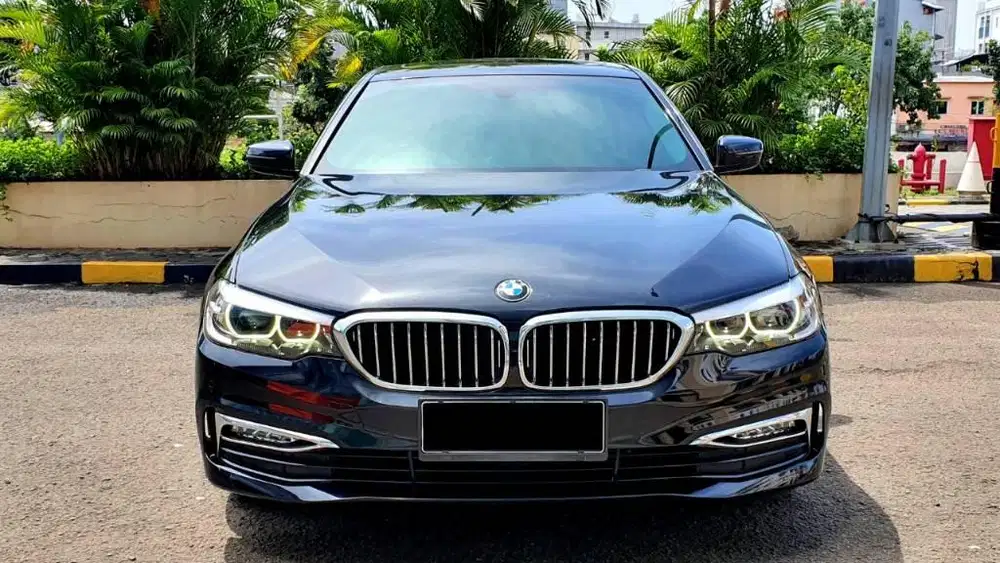 BMW 530i Luxury G30 Limousine 2017 Hitam Km.16rban