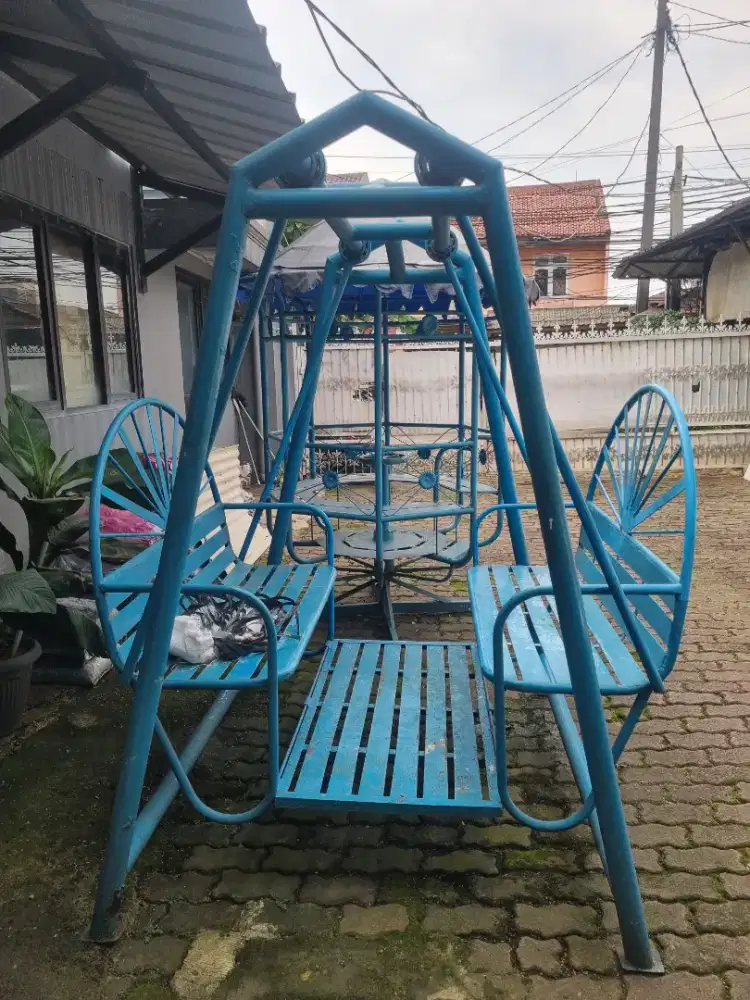 Ayunan Besi uk.besar