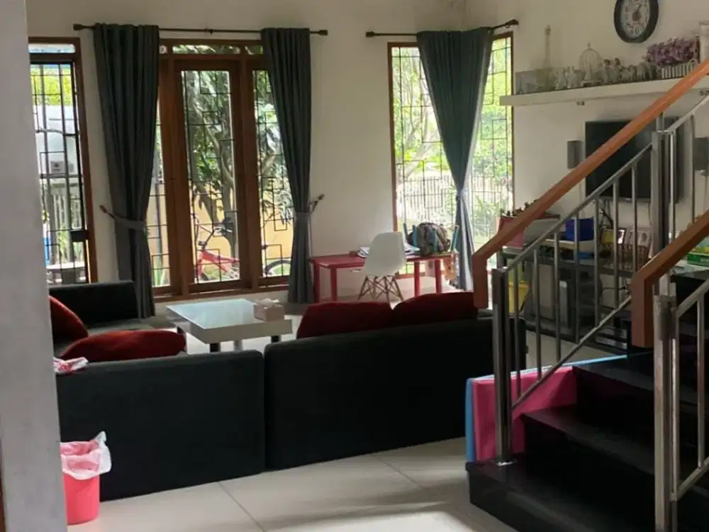 TURUN HARGA Rumah Murah SHM 2 lantai bagus di  Batununggal Indah, Bandung